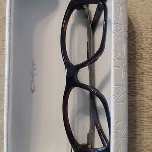 Womans Opthlamic Oakley Eyeglass frame